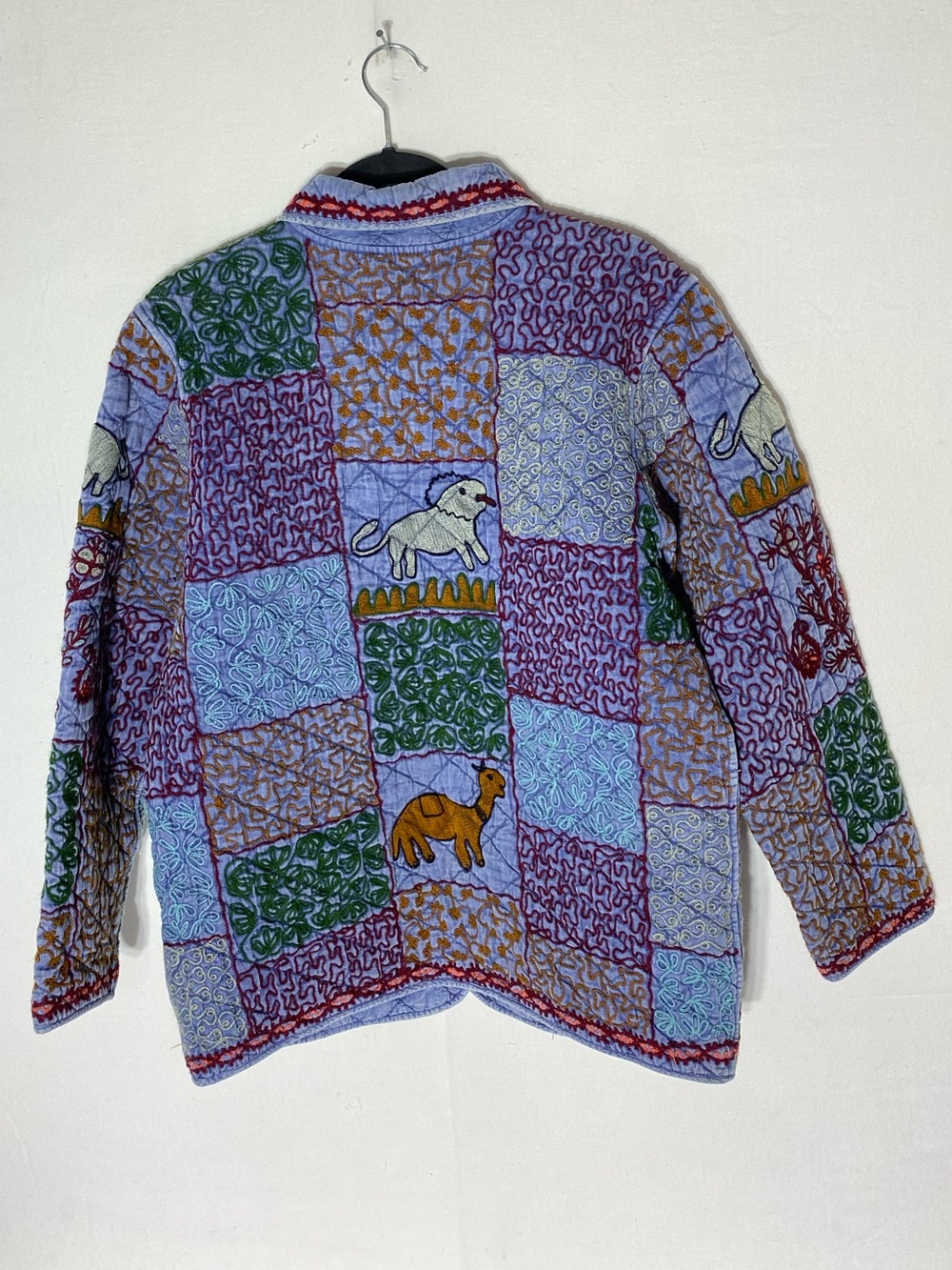 Vintage 90s Kantha Quilt Jacket Patchwork Boho Folk Art Embroidered Animals M - Picture 15 of 16